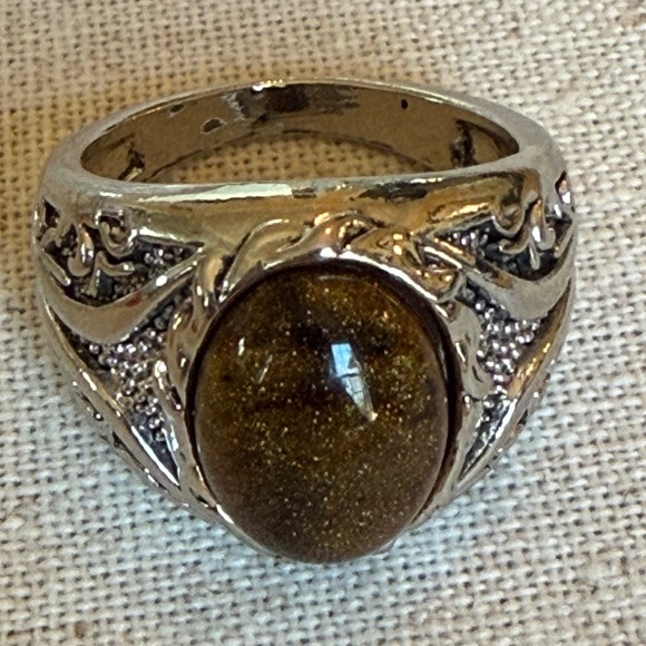 Jewelry - Vintage Silver Tone Ornate Scrollwork Brown Cabochon Statement Ring Size 8